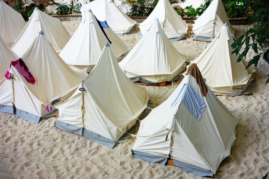 camping naturiste bord de mer sud de la france